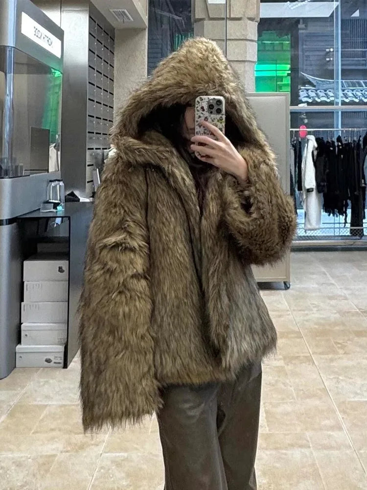 Vintage Harajuku New Man And Women's Fur Coat Thicken Winter Warm Jacket Wolf Fur Color Hooded Faux Fox Fur Coat Young Hooded Jacket