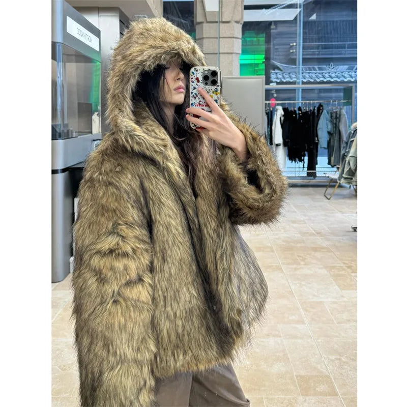 Vintage Harajuku New Man And Women's Fur Coat Thicken Winter Warm Jacket Wolf Fur Color Hooded Faux Fox Fur Coat Young Hooded Jacket