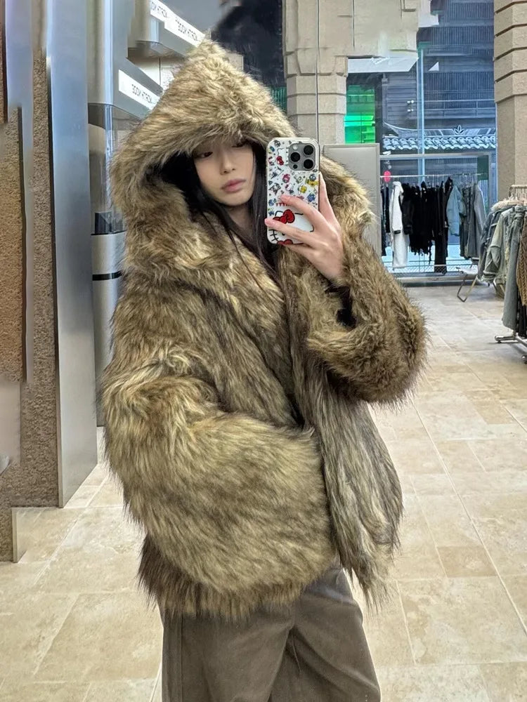 Vintage Harajuku New Man And Women's Fur Coat Thicken Winter Warm Jacket Wolf Fur Color Hooded Faux Fox Fur Coat Young Hooded Jacket