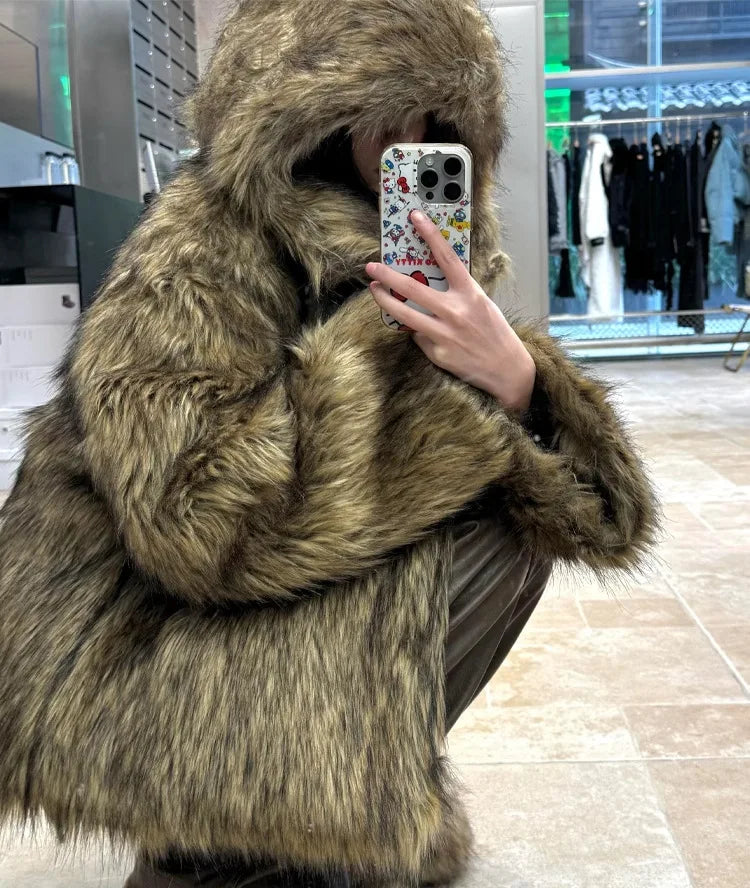 Vintage Harajuku New Man And Women's Fur Coat Thicken Winter Warm Jacket Wolf Fur Color Hooded Faux Fox Fur Coat Young Hooded Jacket